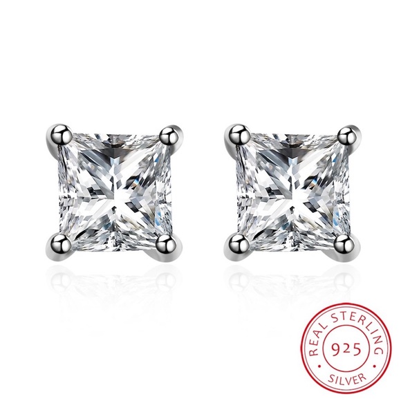 🚨🚨🚨SALE🚨🚨🚨 Sterling Silver Stud Earrings - Picture 1 of 7